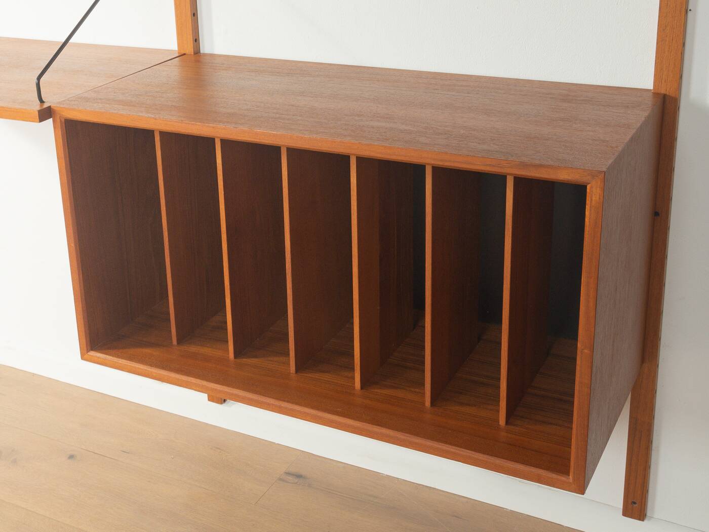 1960s wall shelf Poul Cadovius