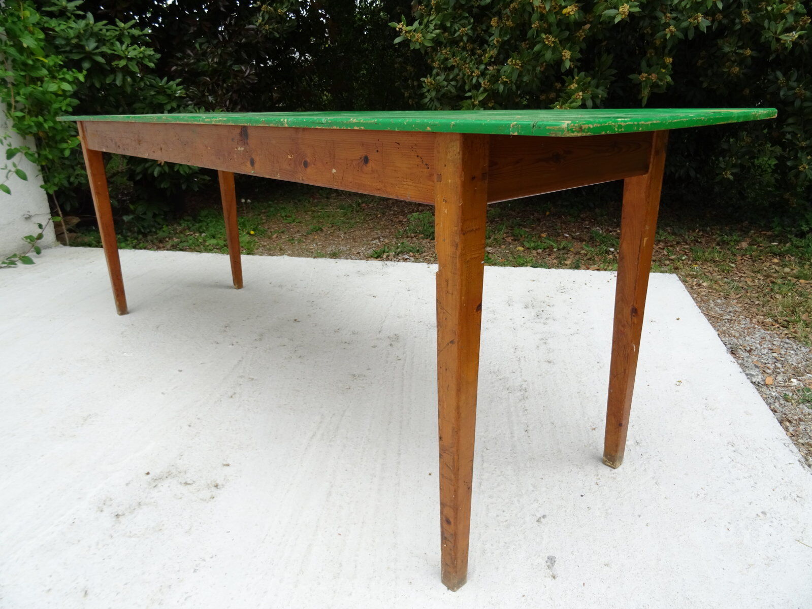Bistro table 2m20 long