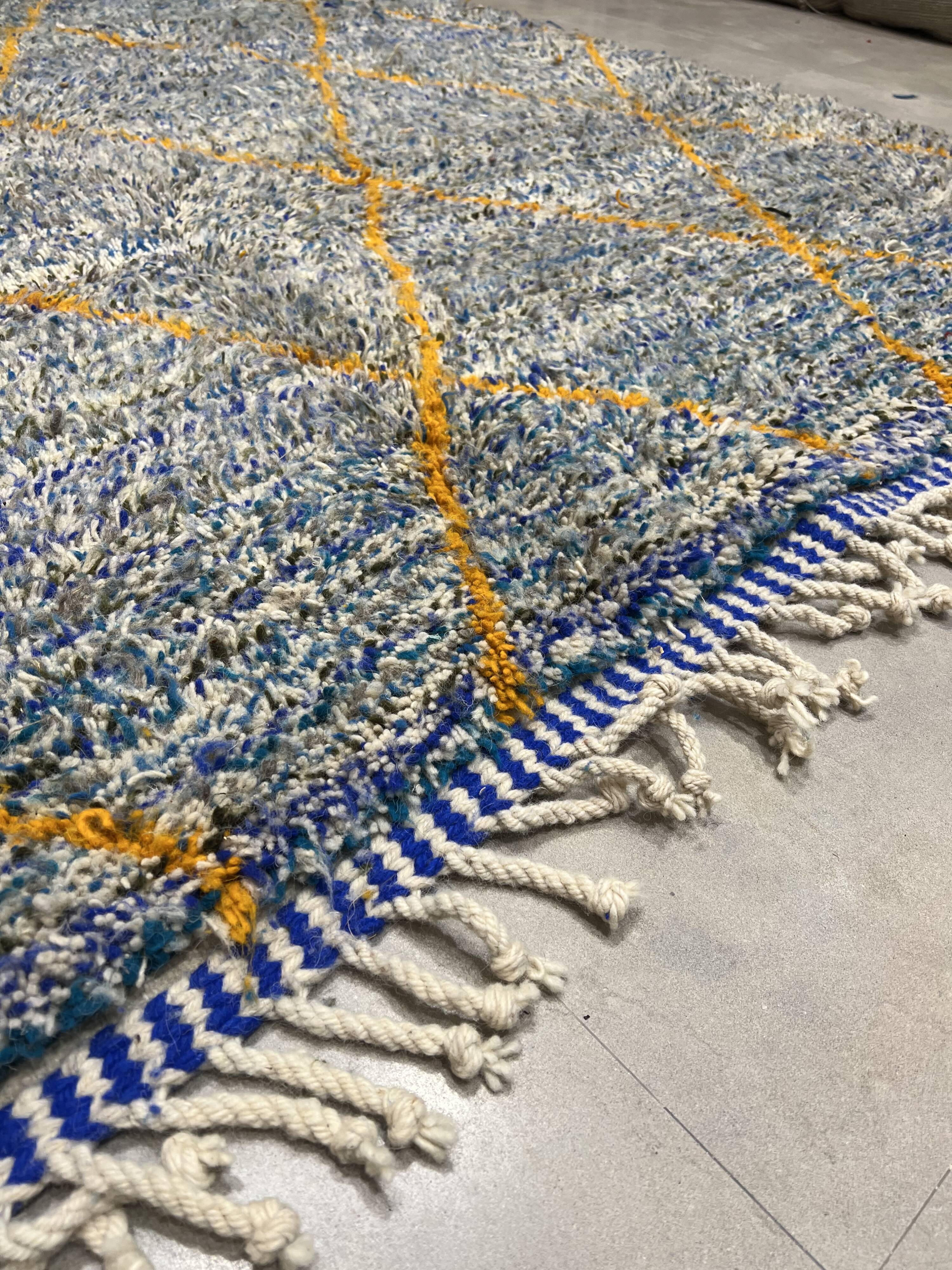 Colorful wool carpet 322x200cm