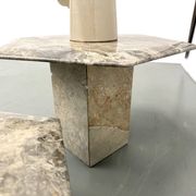 Paire de tables basses italiennes en marbre, circa 1970