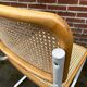 Chaise Cesca modèle b32 en blanc et bois par Marcel Breuer