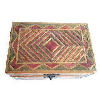 Old box in straw marquetry