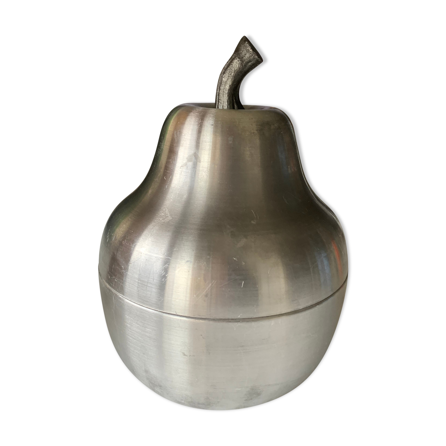 Pear-shaped ice bucket