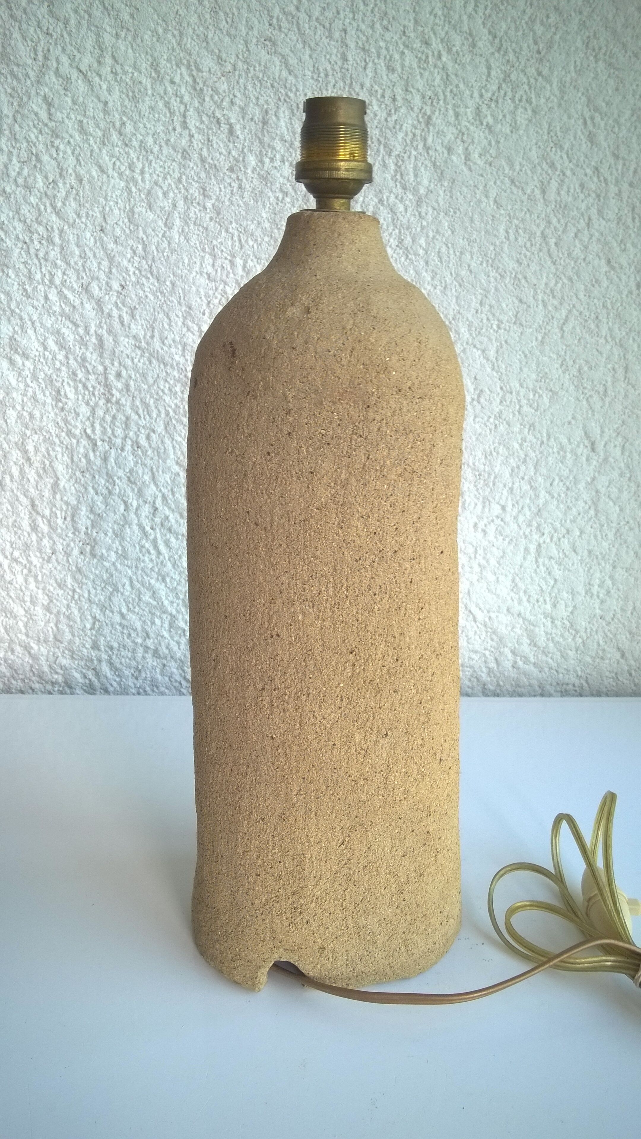 Brutalist sandstone lamp