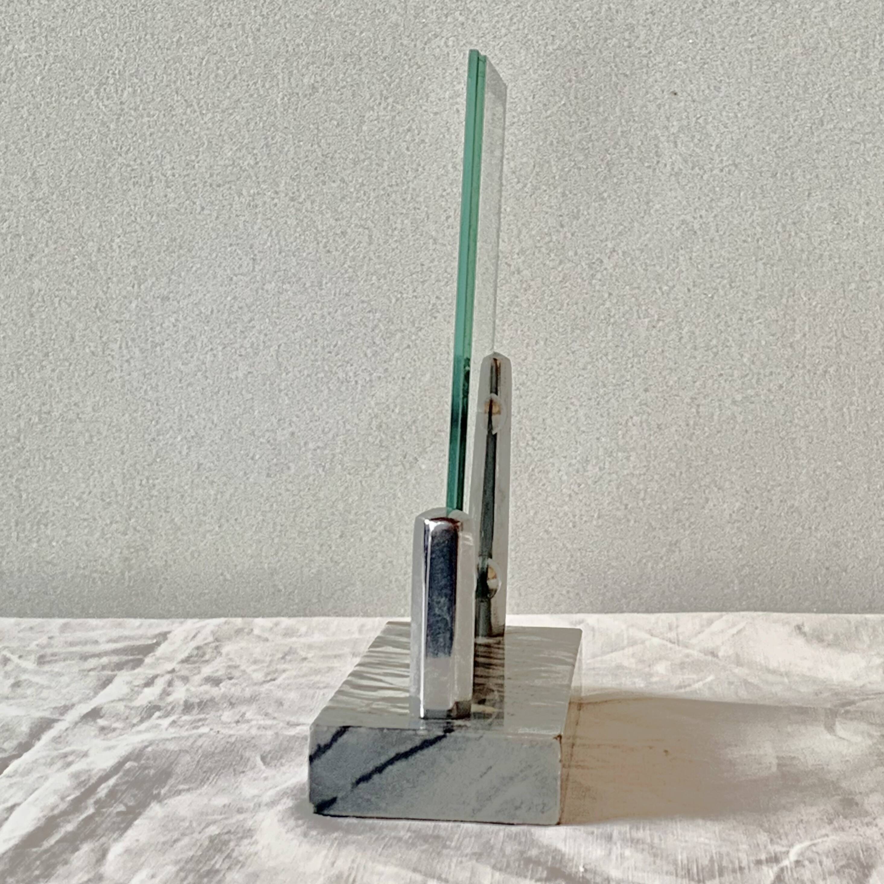 Art Deco photographic frame in marble and glass