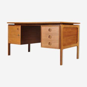 Danish desk by Arne Vodder for GV furniture, 1960