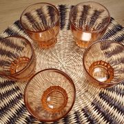 Lot de 5 verres à eau en verre rose vintage