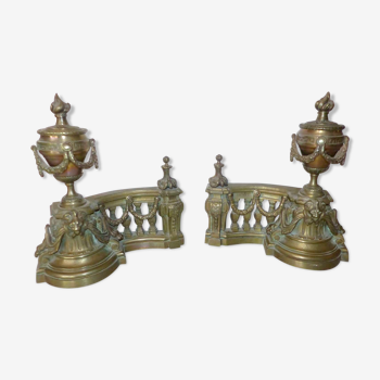Paire de chenets en bronze de style Louis XVI - époque Napoléon III - XIXe siècle