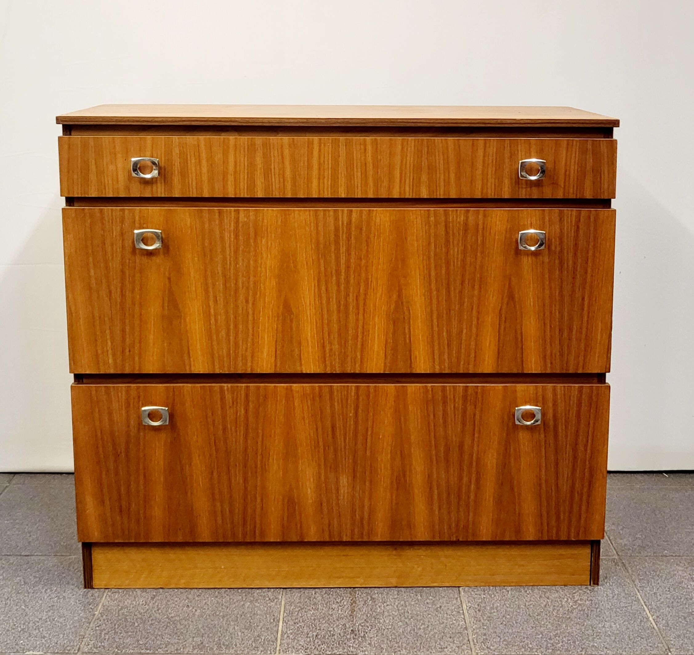 Armoire à chaussures