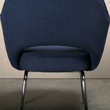 Eero Saarinen Executive Armchair in Blue Bouclé fabric for Knoll International
