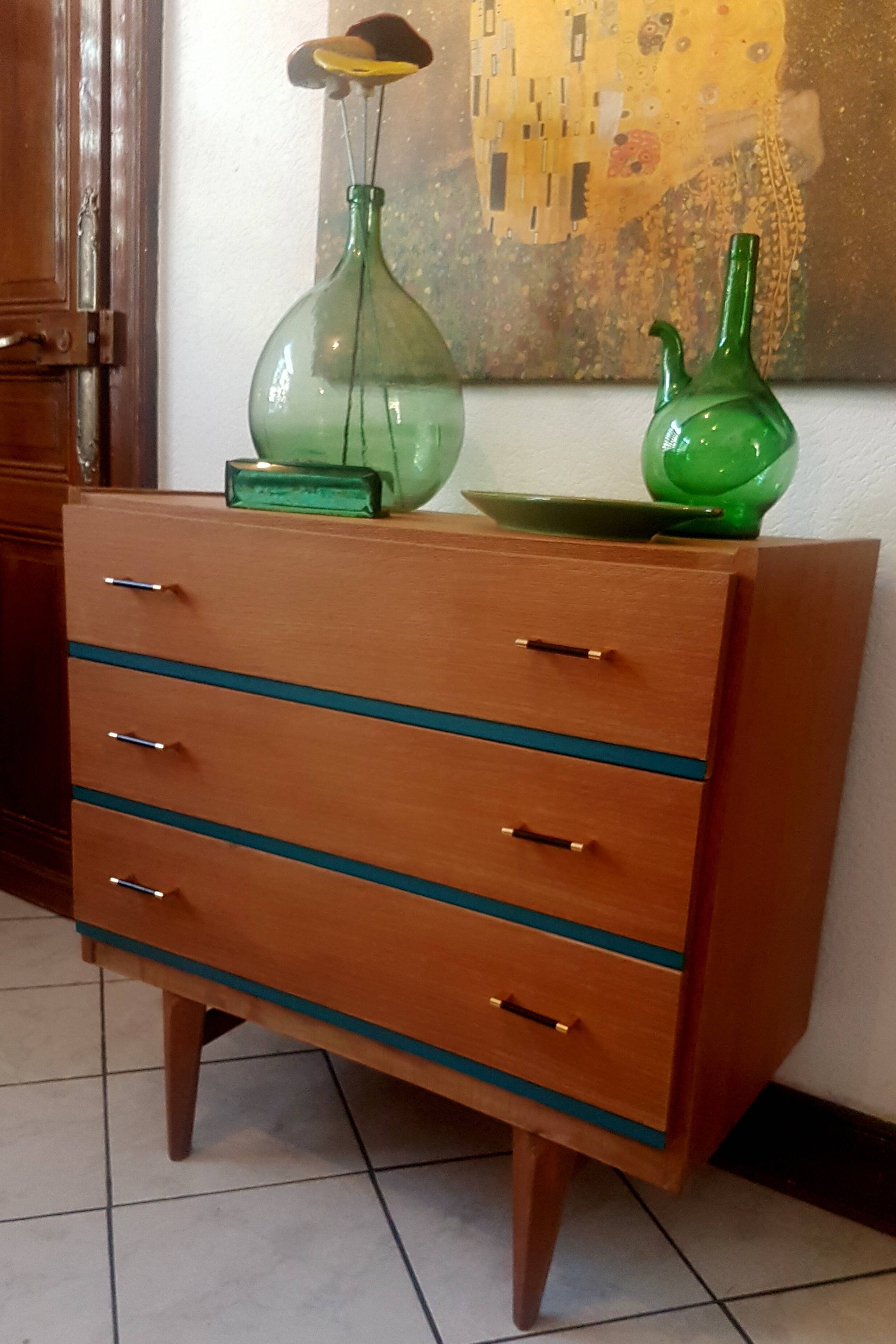 Vintage dresser