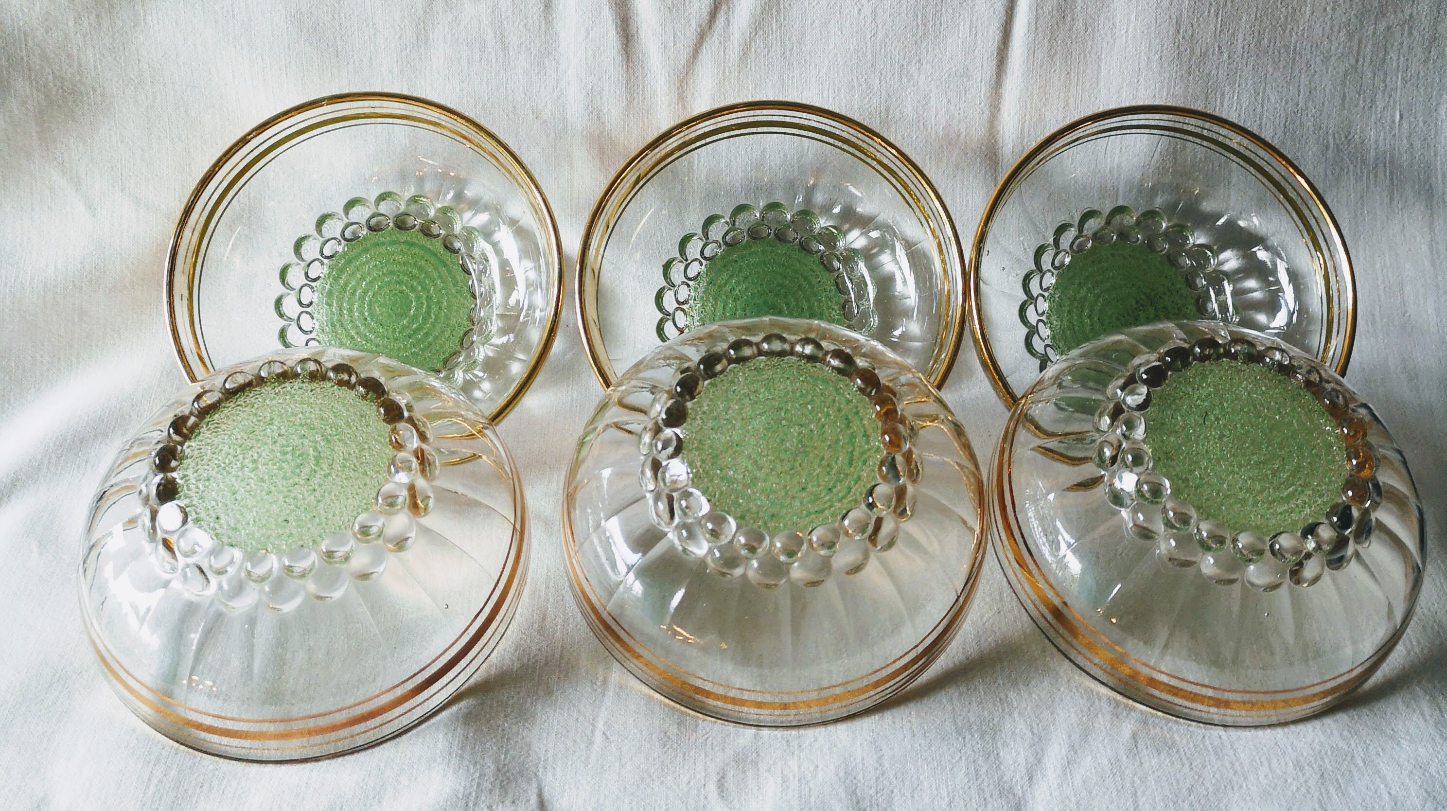 Lot 6 coupelles à dessert en verre vintage