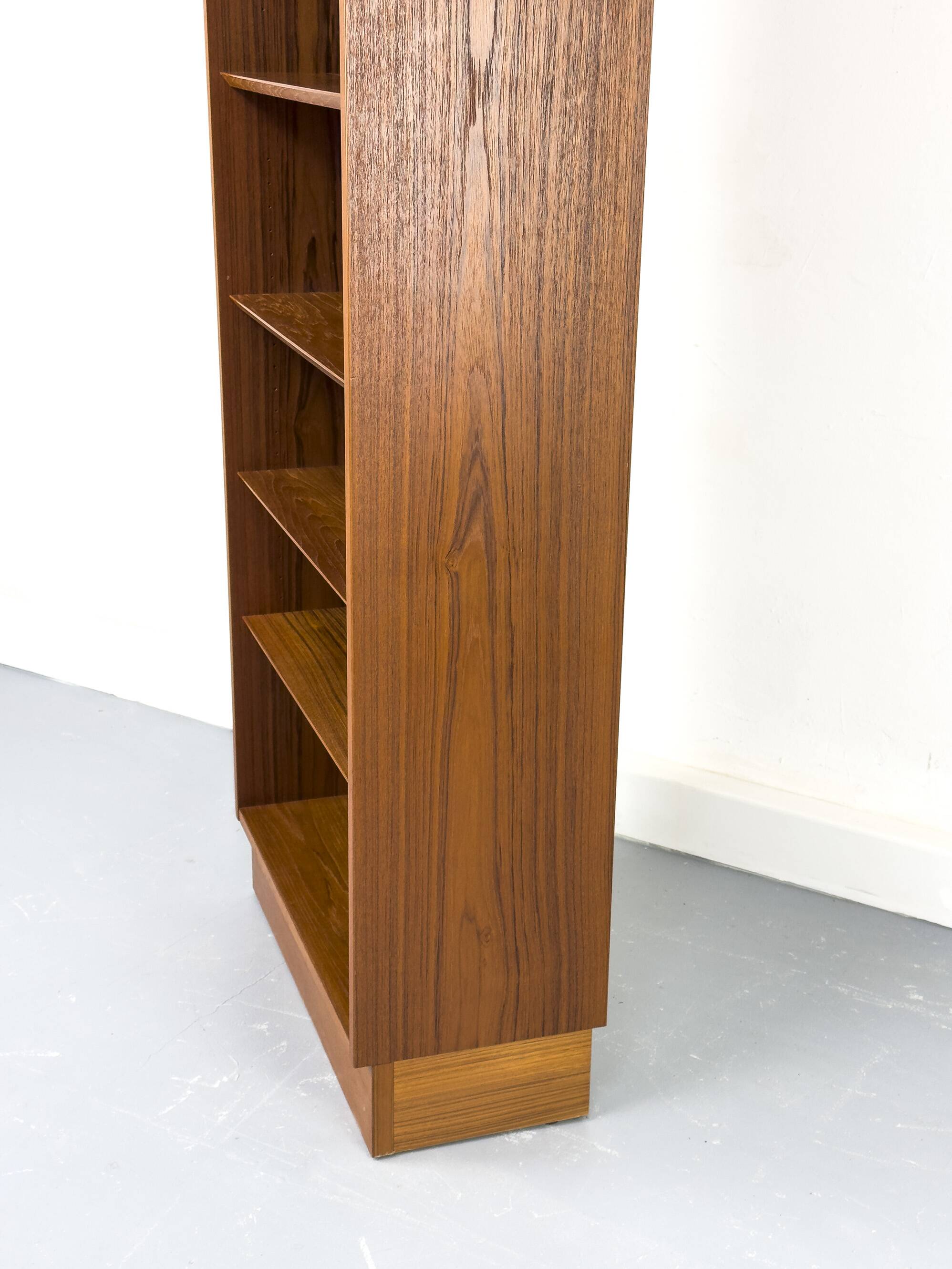 Vintage Teak Bookshelf by Carlo Jensen for Hundevad & Co., 1960s