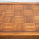 Table basse bois dessus parquet