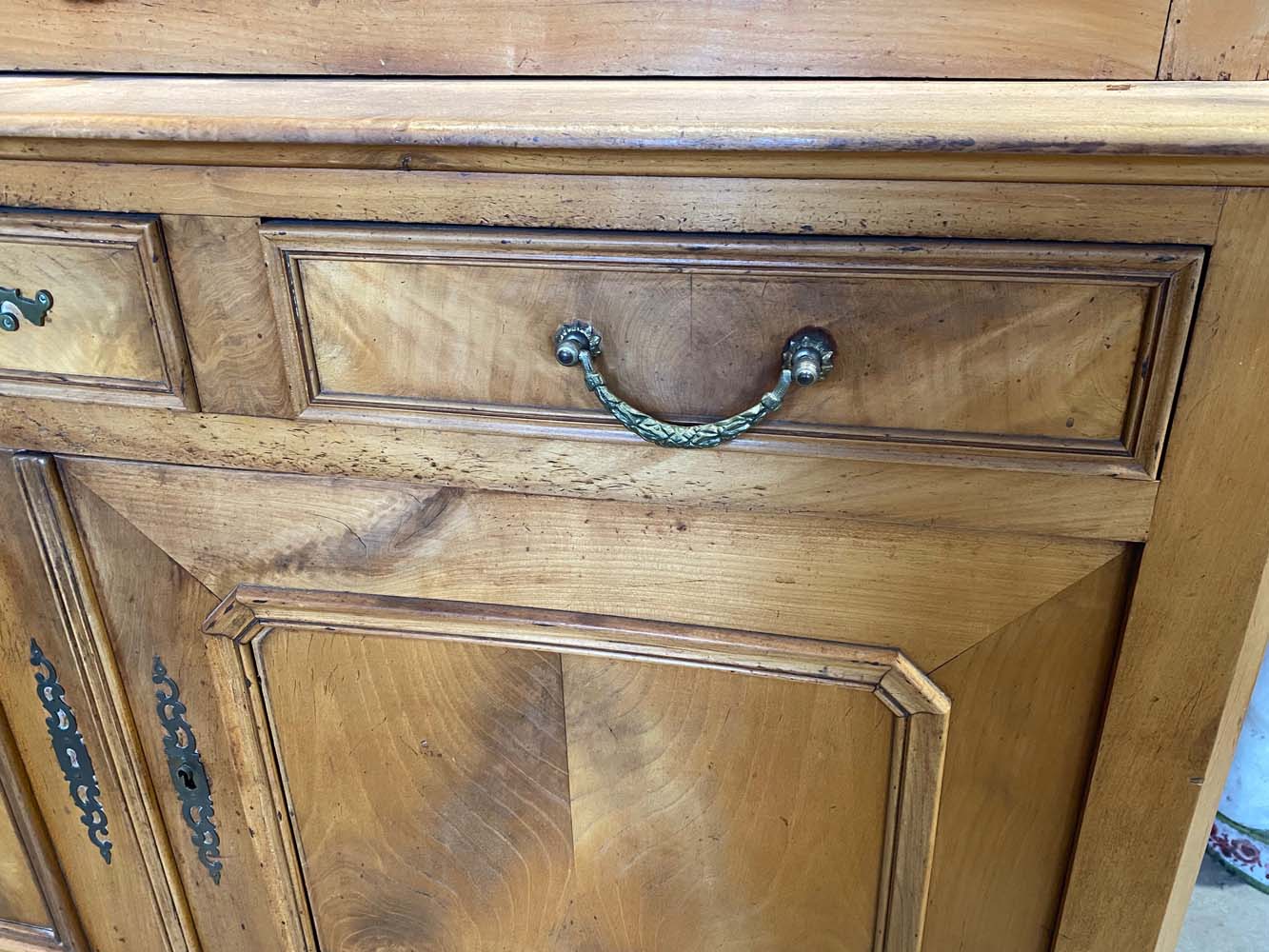 Buffet deux corps, merisier