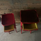 Table de chevet rouge à tiroir