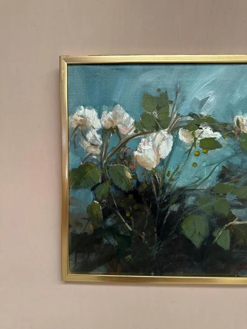 Original Swedish Oil on Canvas – “White Flowers” by M. Jakobsson – Signed – Vintage & Framed – 46 × 44 cm (18.1" × 17.3")