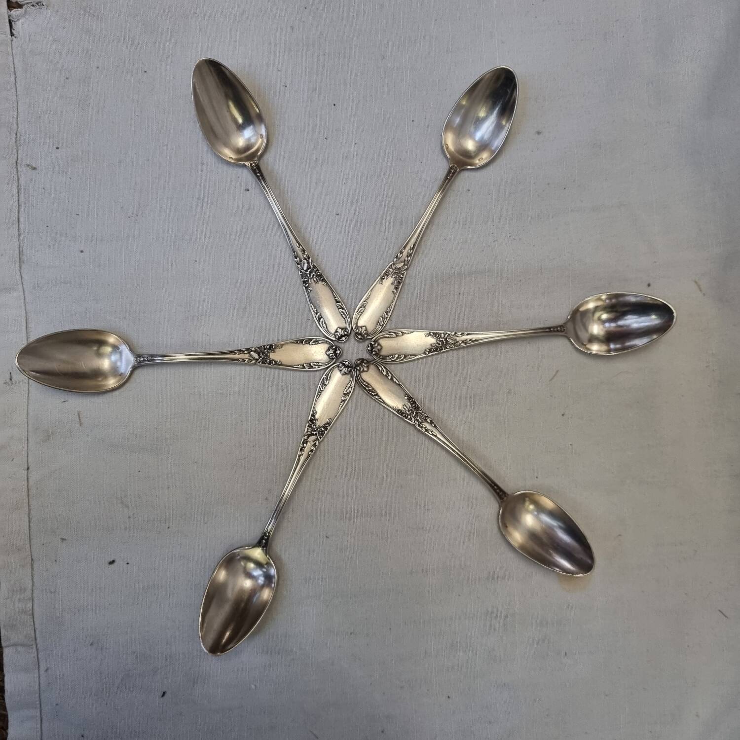 6 Art Deco silver teaspoons