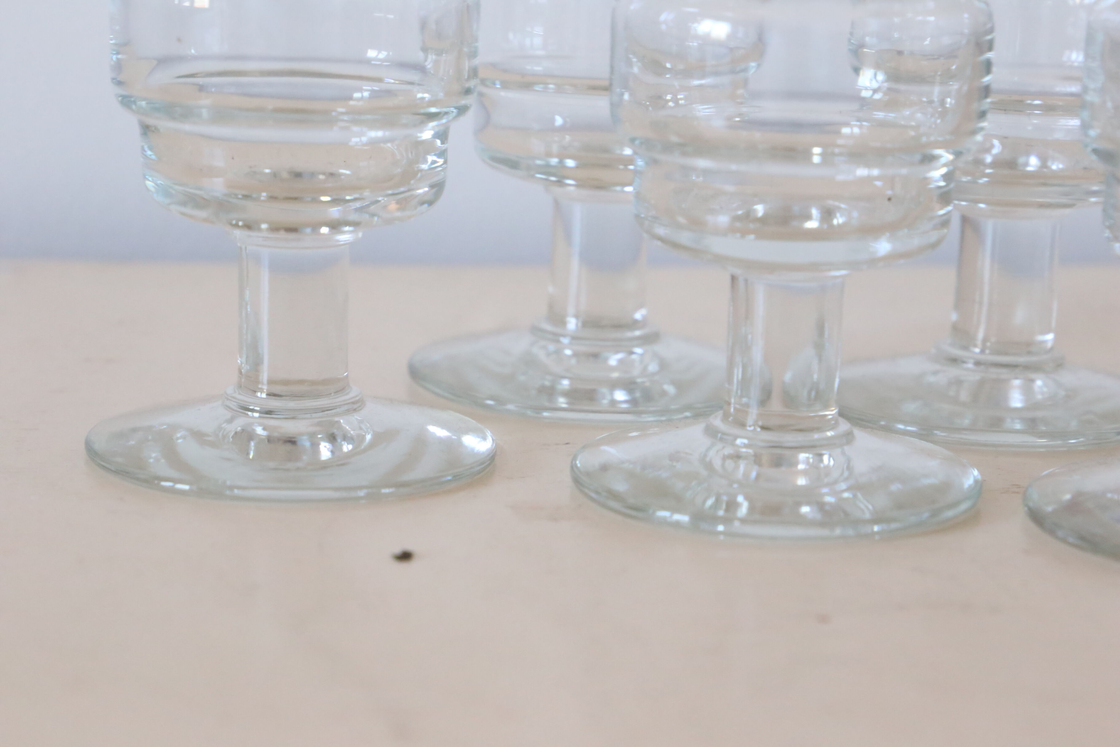 Lot of 6 glass champagne flutes, vintage
