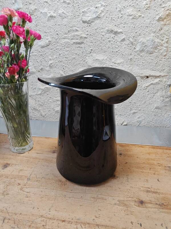 Vintage 70s bowler hat vase pot