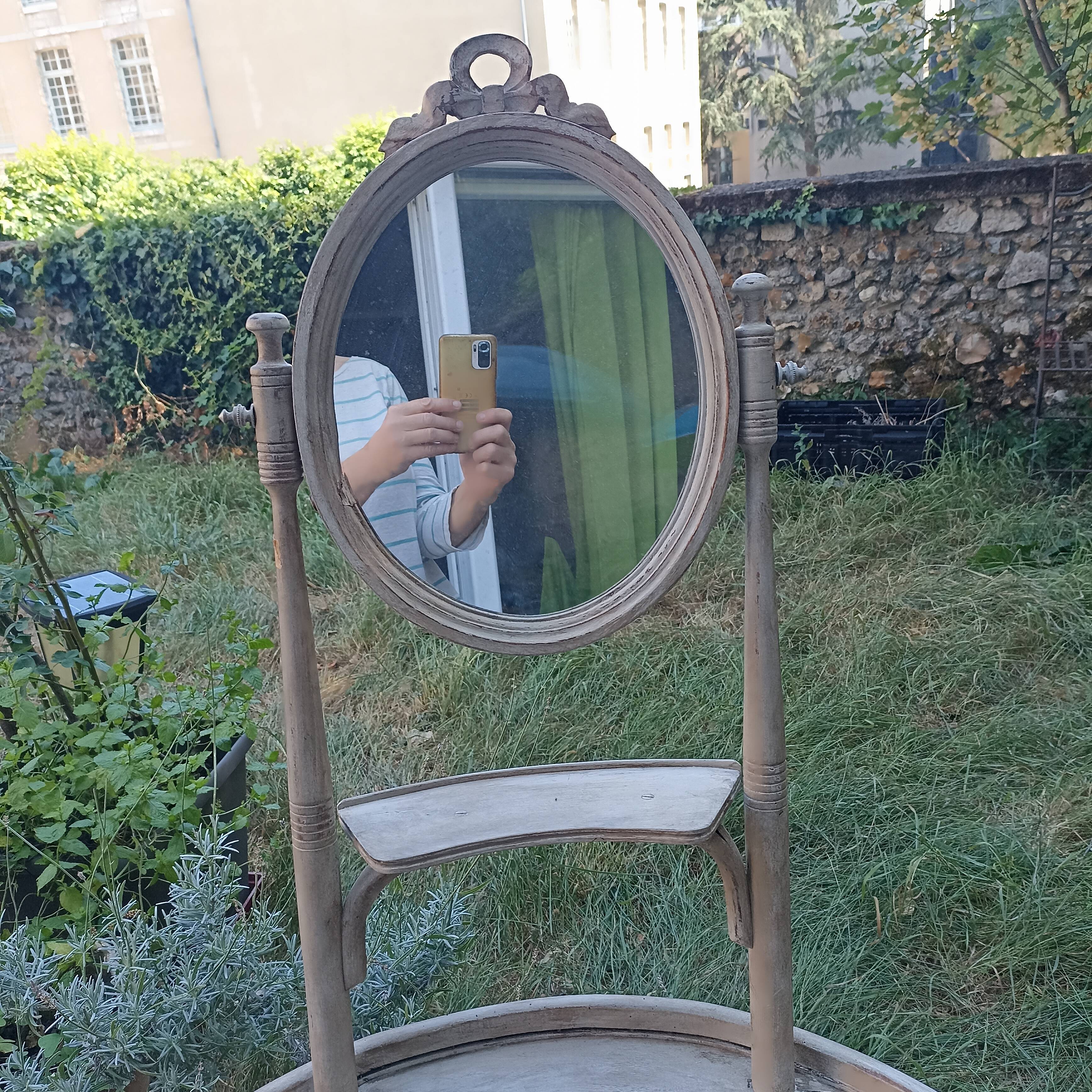 Coiffeuse barbière années 20