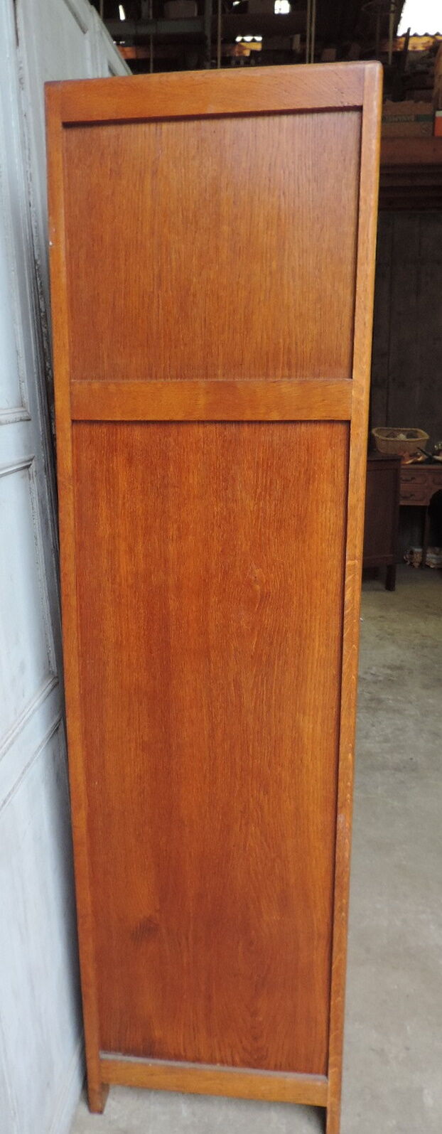 Asymmetrical parisian wardrobe