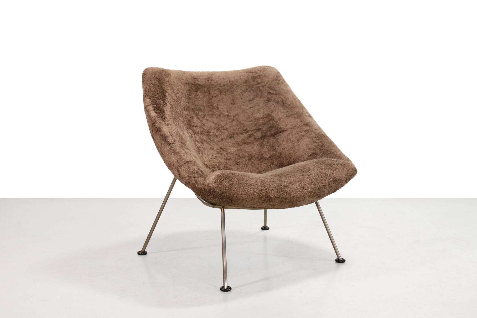 Artifort Oyster model F157 armchair by Pierre Paulin, 1950s