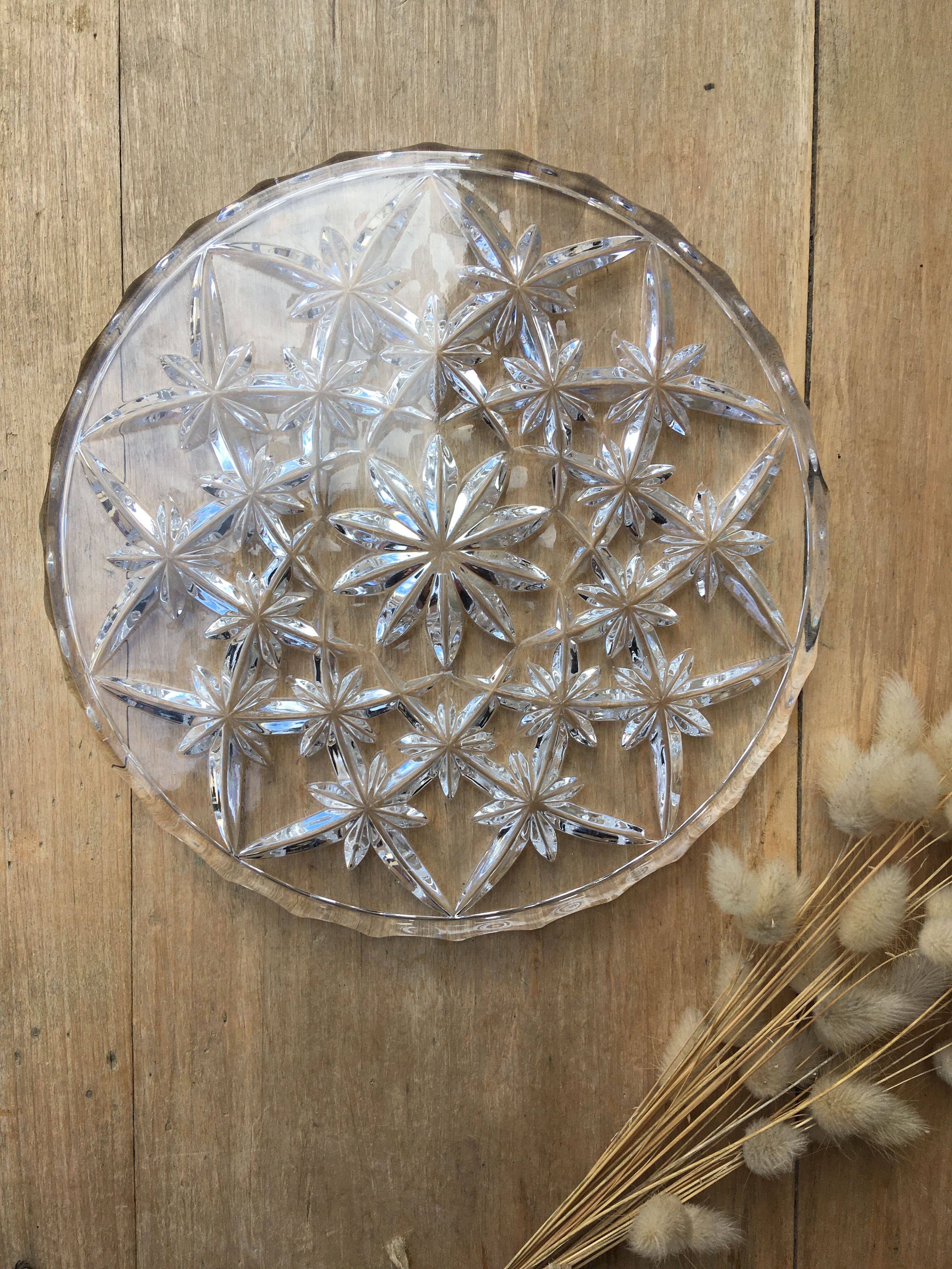 Chiseled glass underside