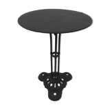 Steel bistro table on cast iron base