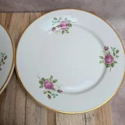 Set of 3 flat plates in fine earthenware from Gien – Rose decoration and gold rim – Vintage