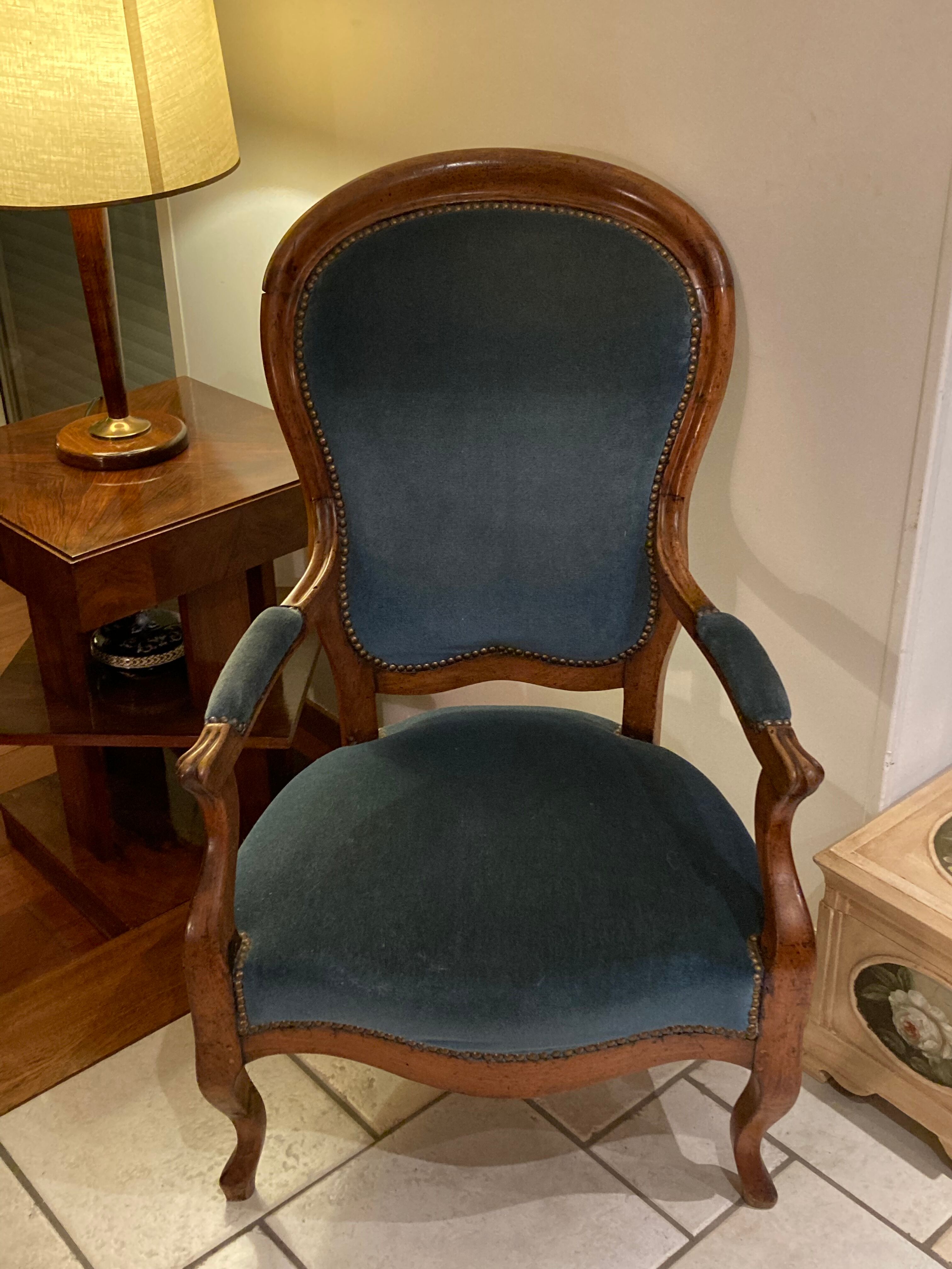 Louis Philippe armchair in walnut