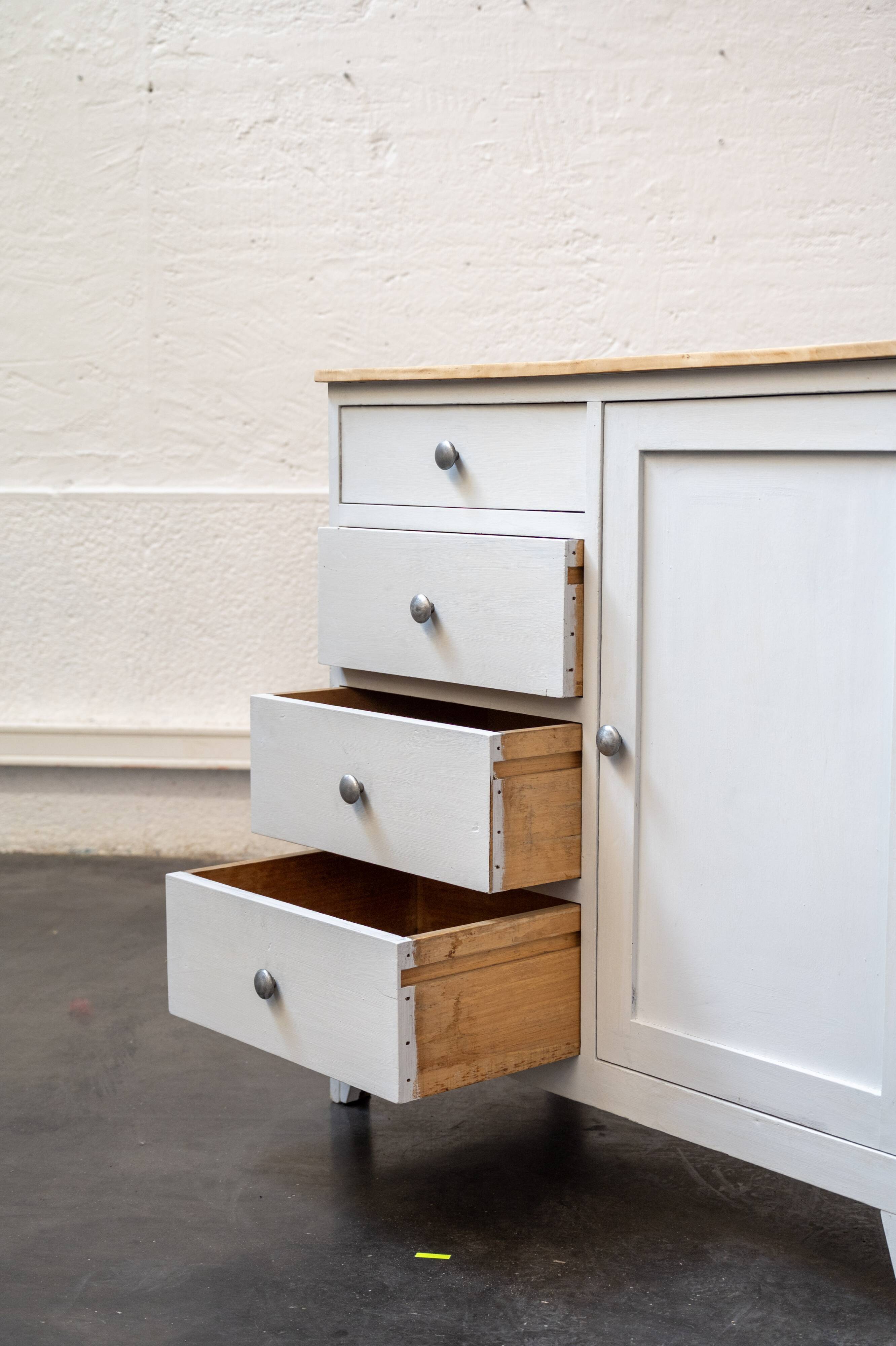 Country style storage unit