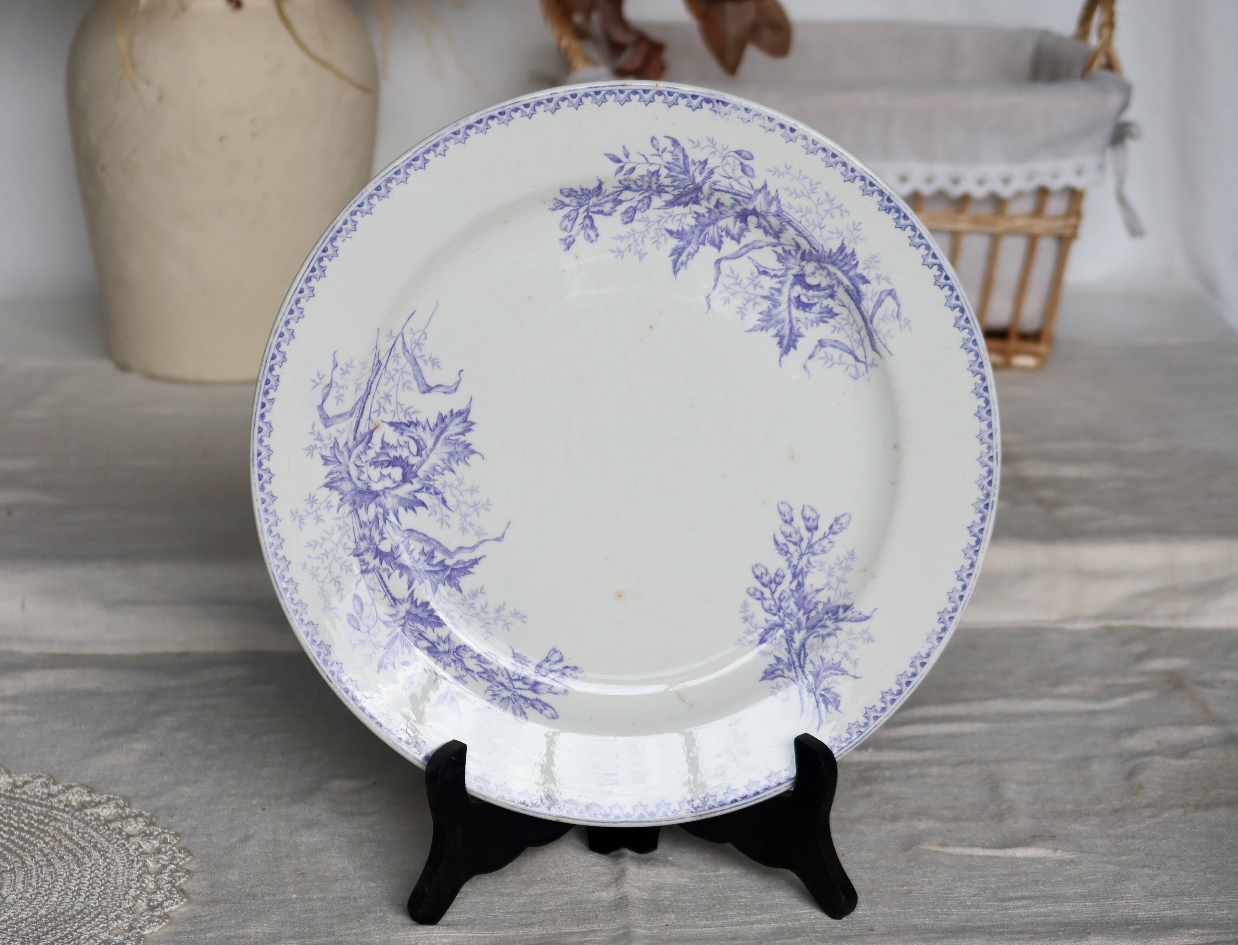 Antique earthenware serving dish from Société Céramique Maastricht – Floral decoration