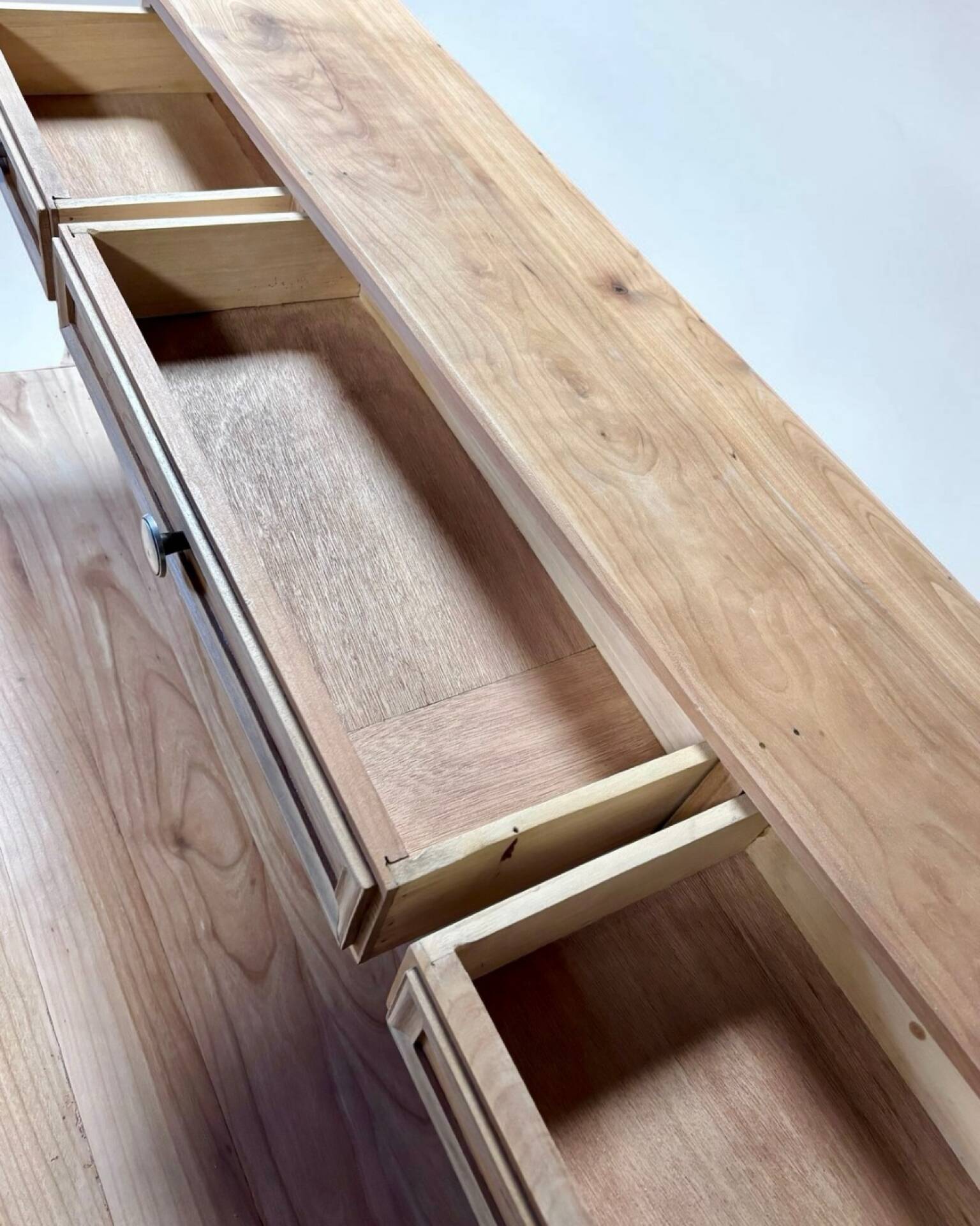 Louis XVI style graduated desk in solid cherry wood, renovated.