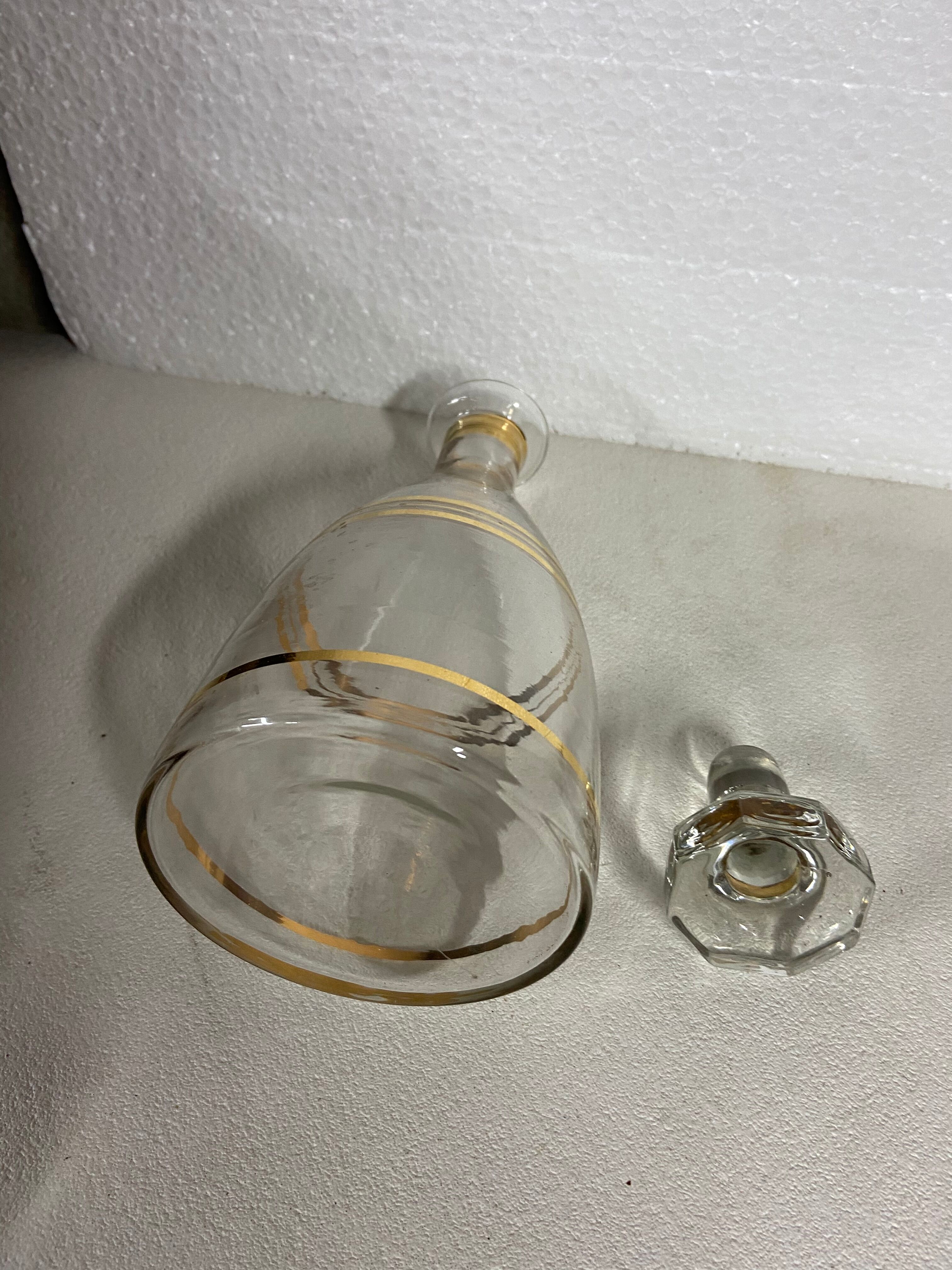 Decanter and digestive glasses