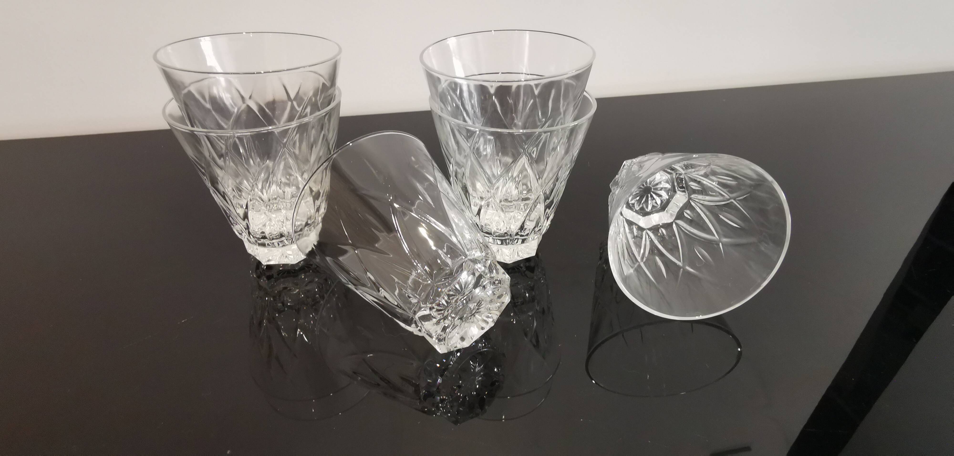 6 vintage chiseled crystal port glasses