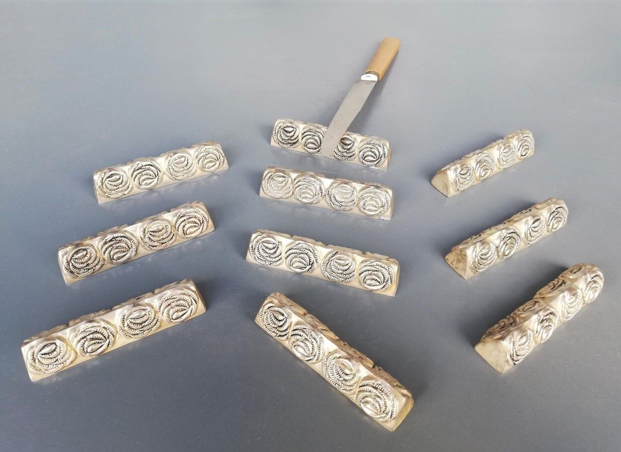 Set of 10 vintage knife holders