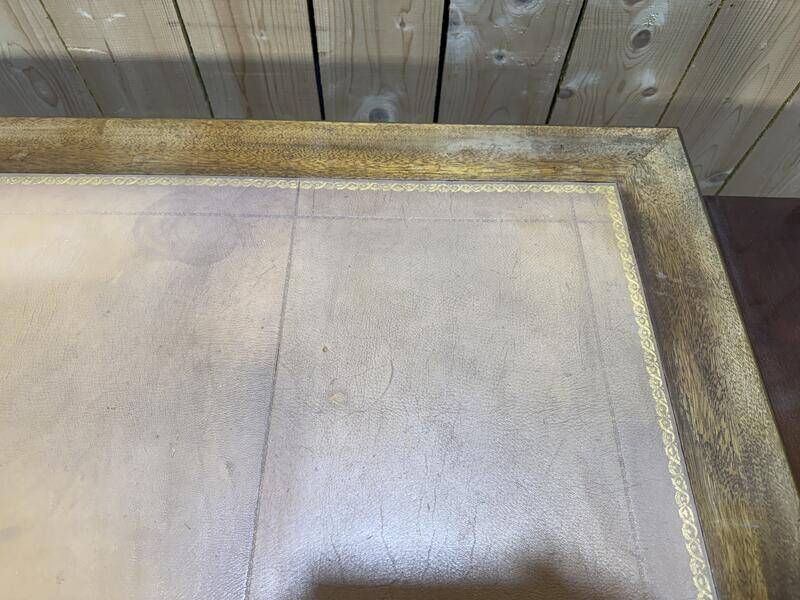 Bureau plat de style Louis XVI - Directoire en acajou