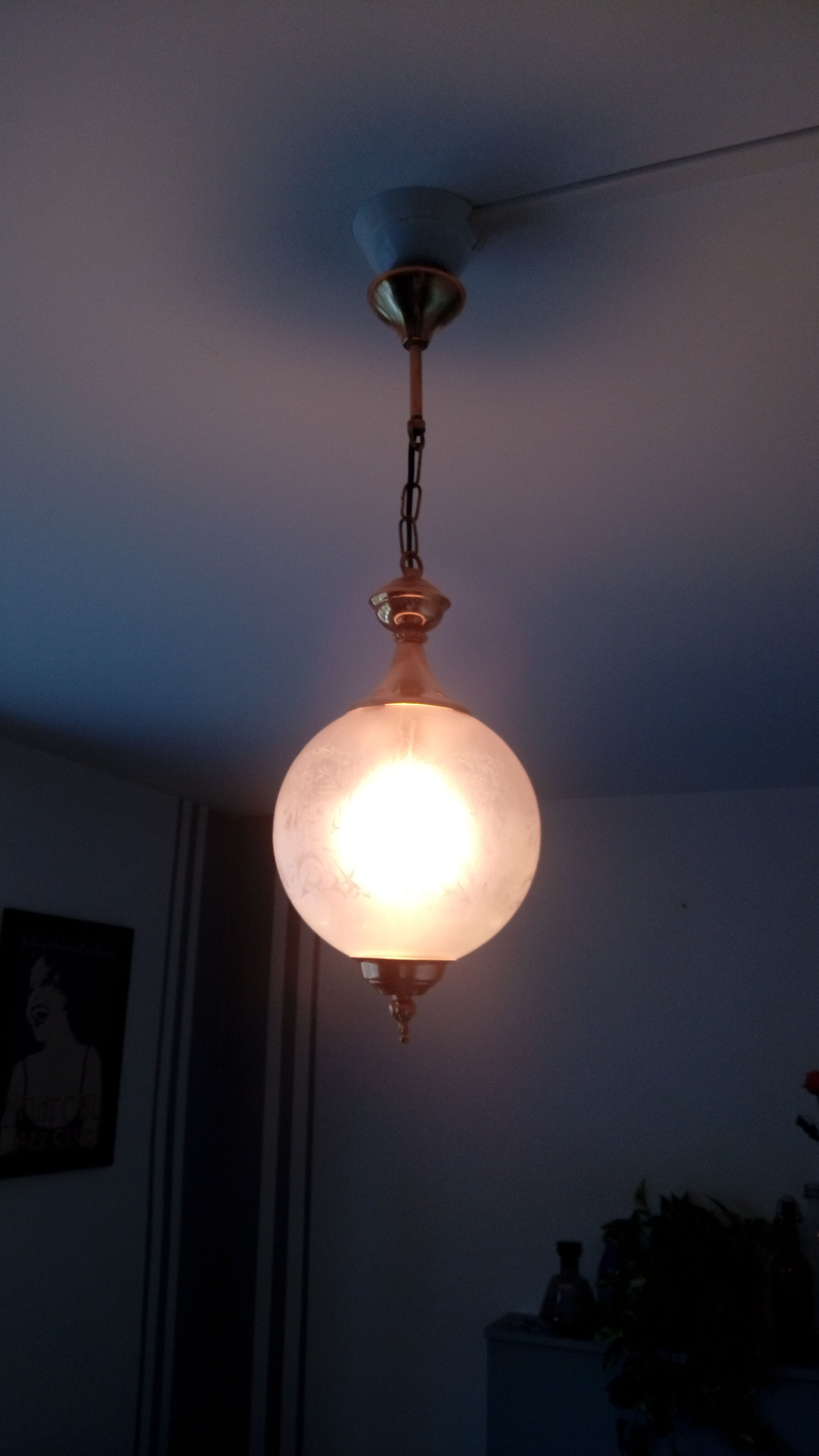 Hanging lamp brass & ball glass 50