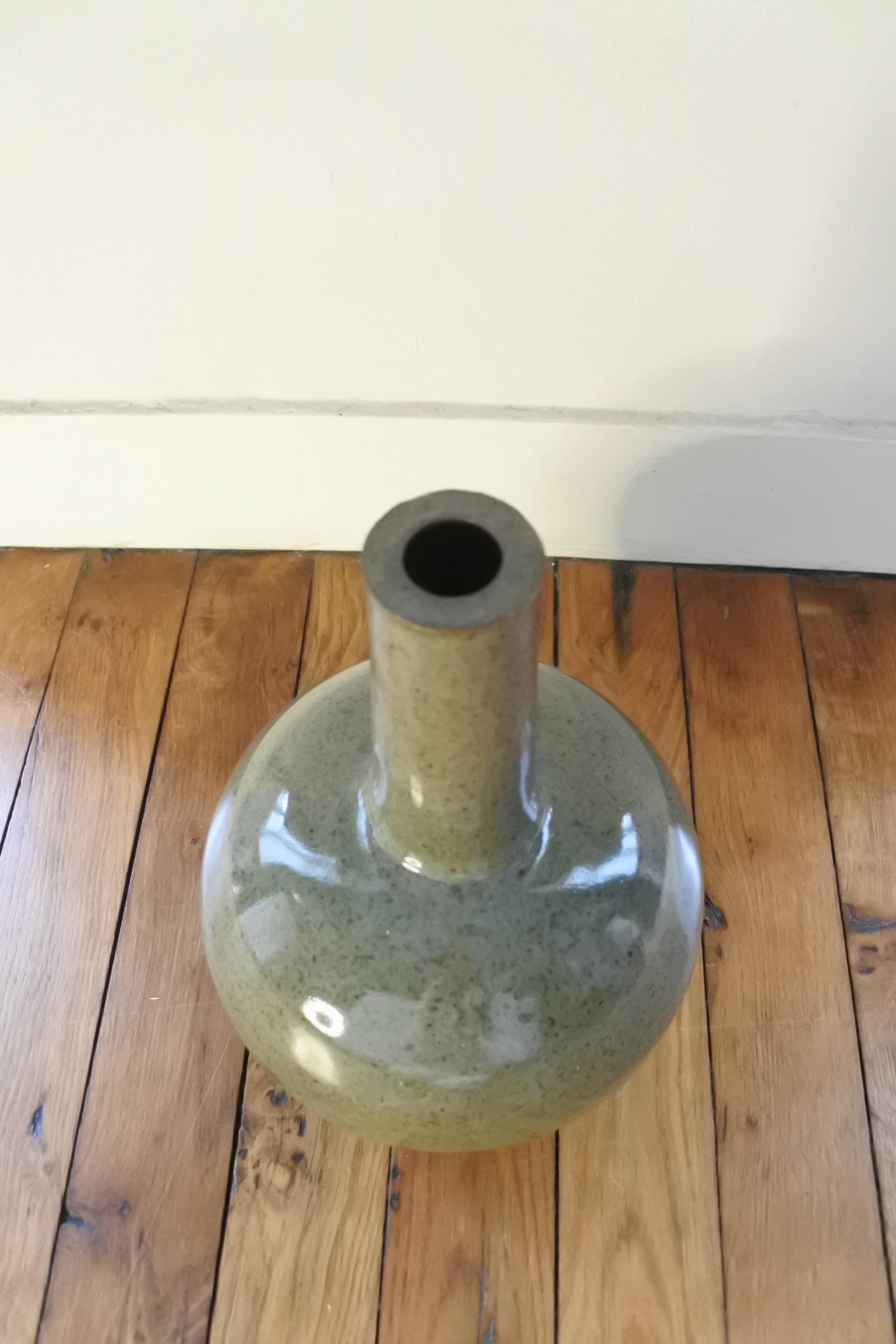 Ceramic vase
