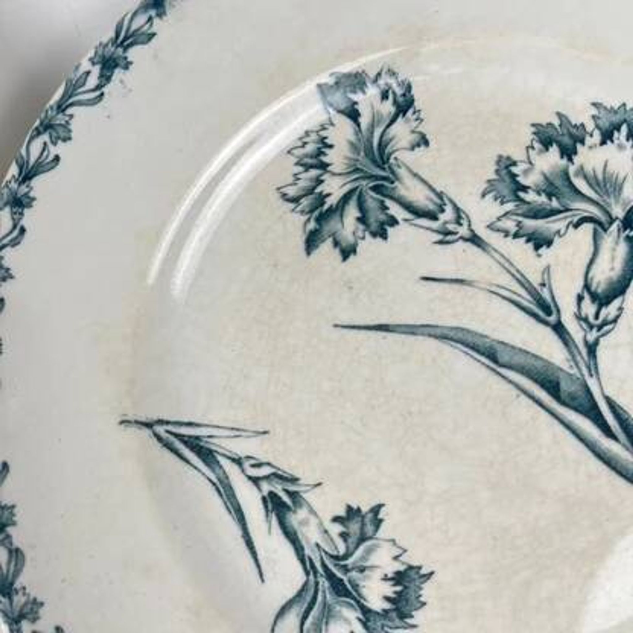 Set of 6 dessert plates model "Carnation", KG Lunéville, ironstone, 19th century.