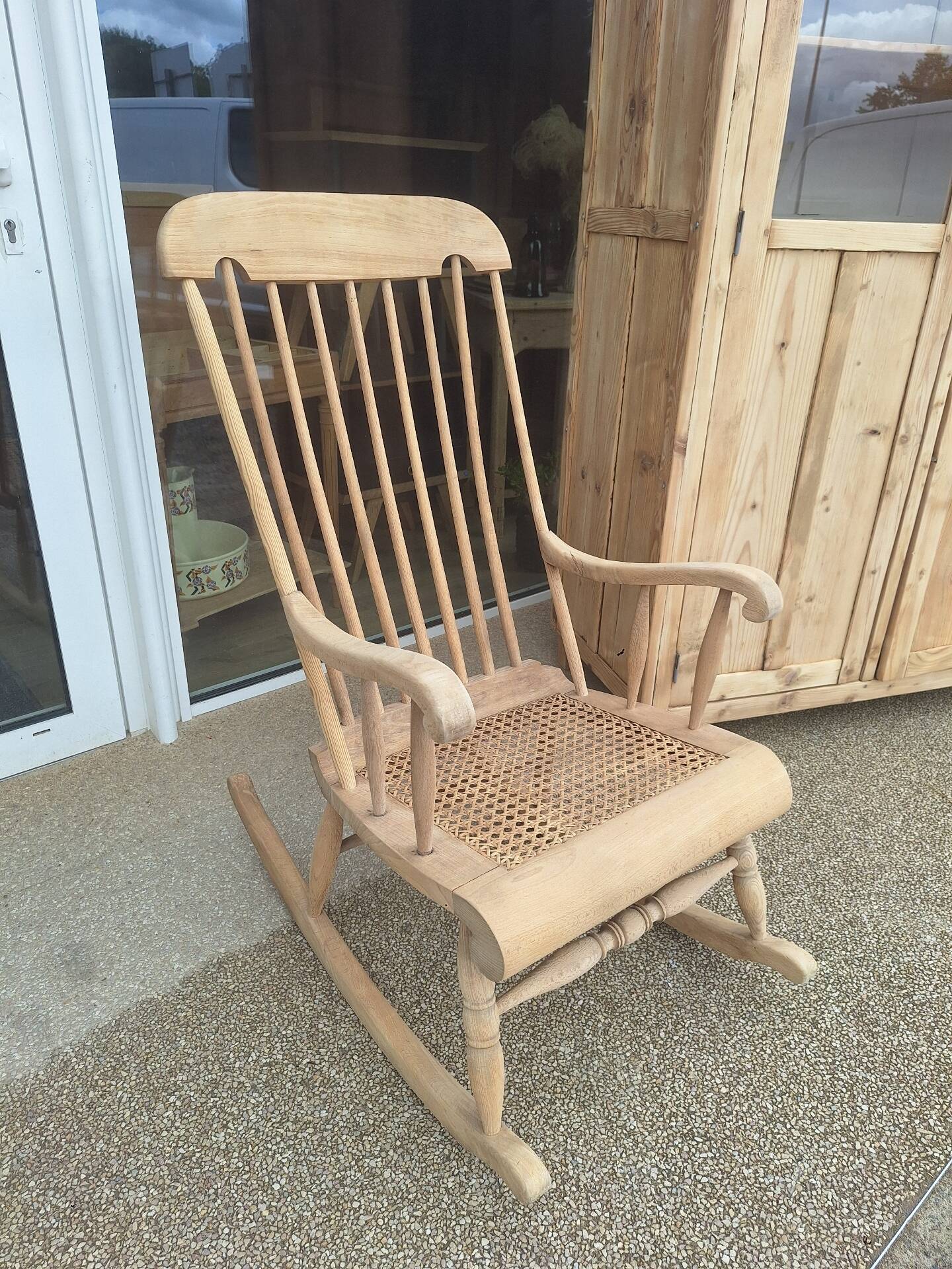 Rocking chair