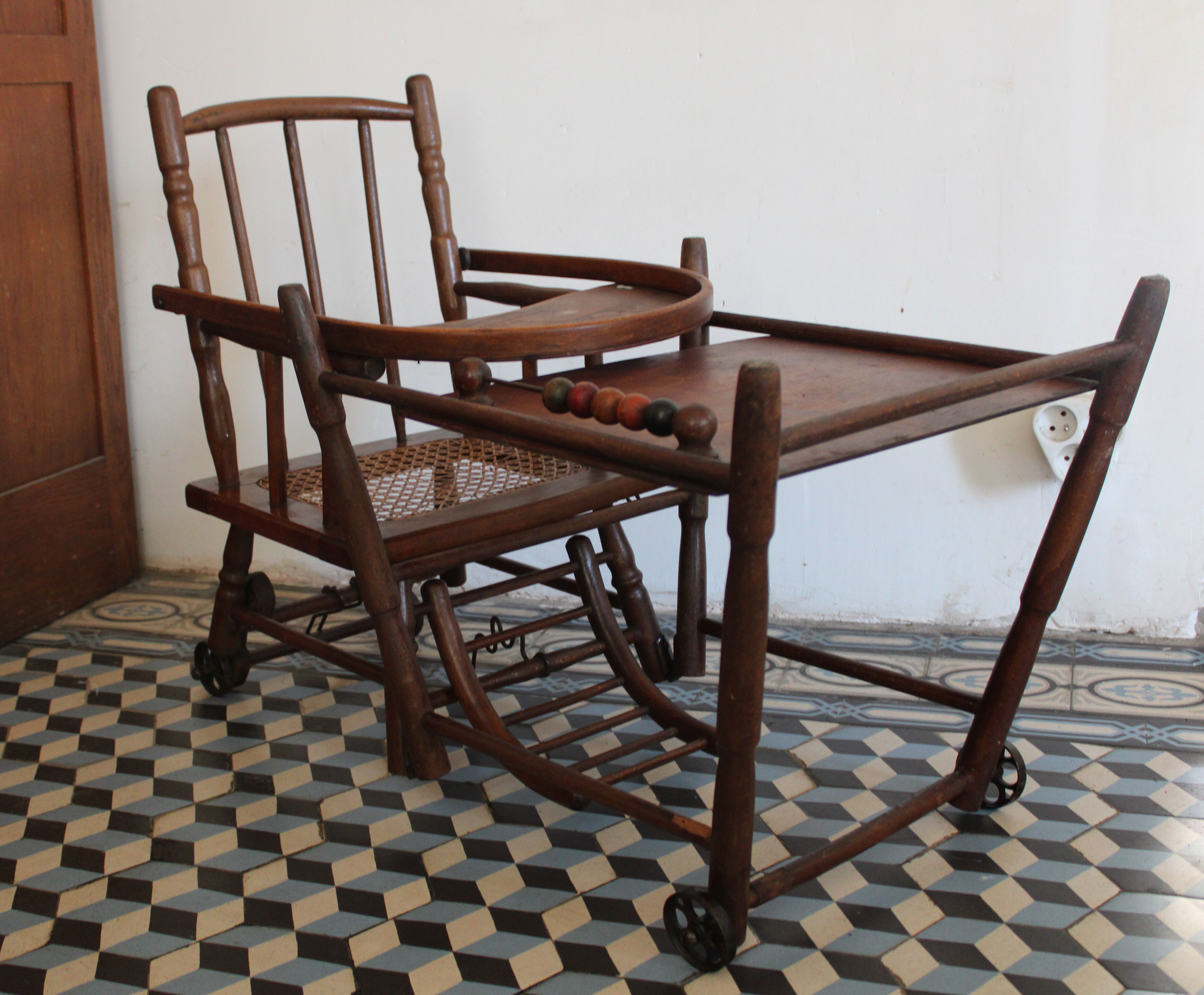 Baumann children's high chair