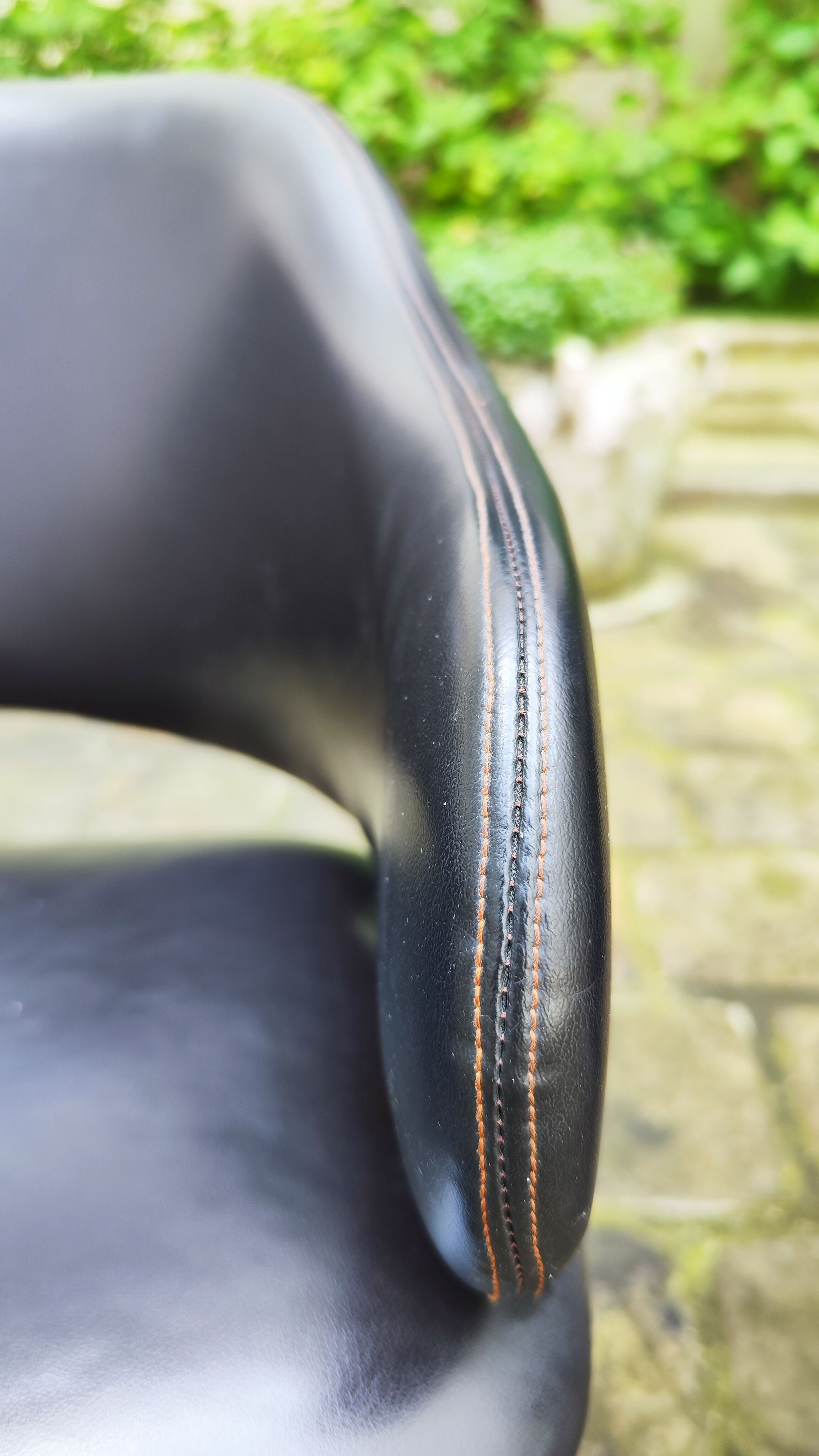Two Double chairs armchairs leather benches Geoffrey Harcourt Artifort 60s