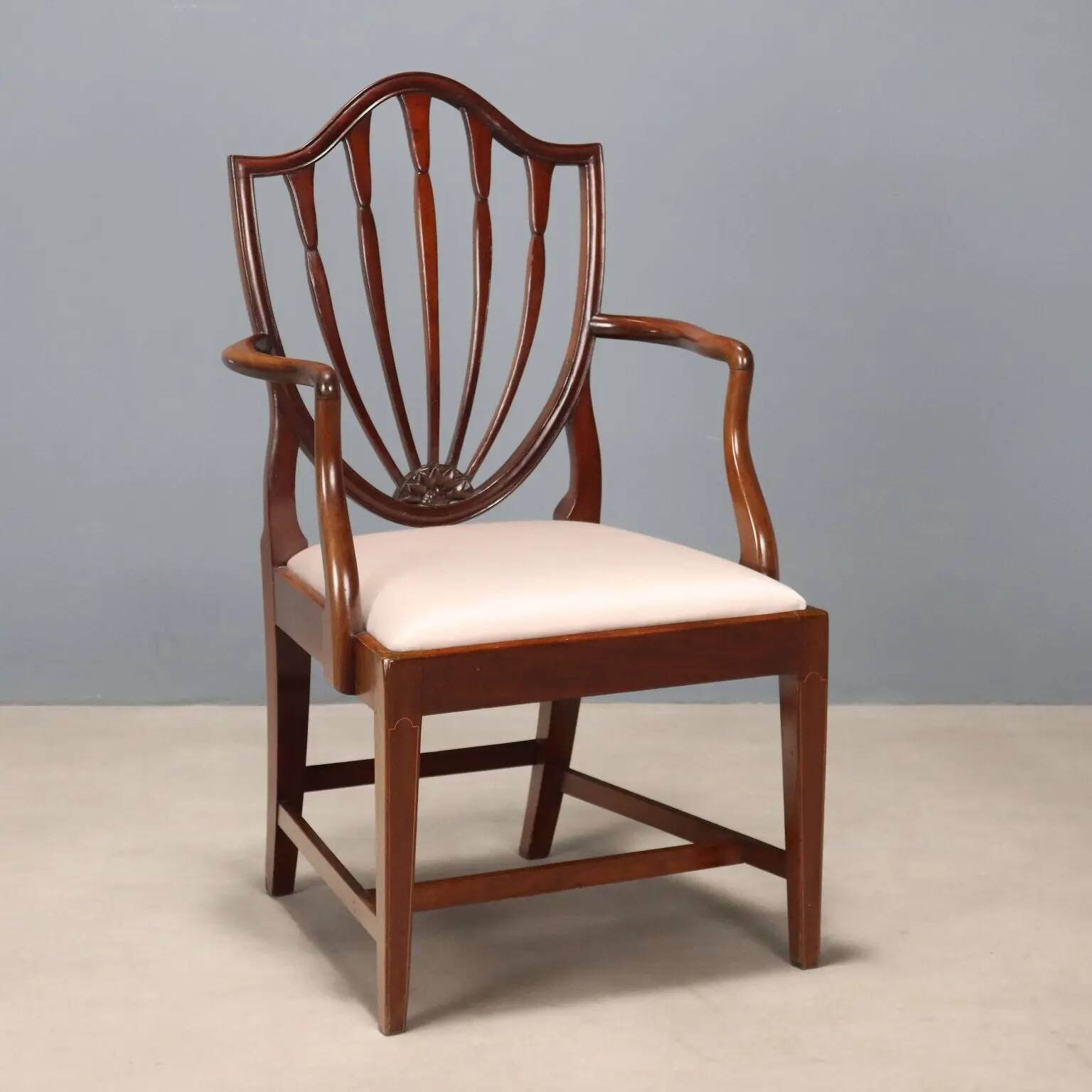 Fauteuil ancien style Regency en acajou et tissu, Angleterre, XIXe siècle