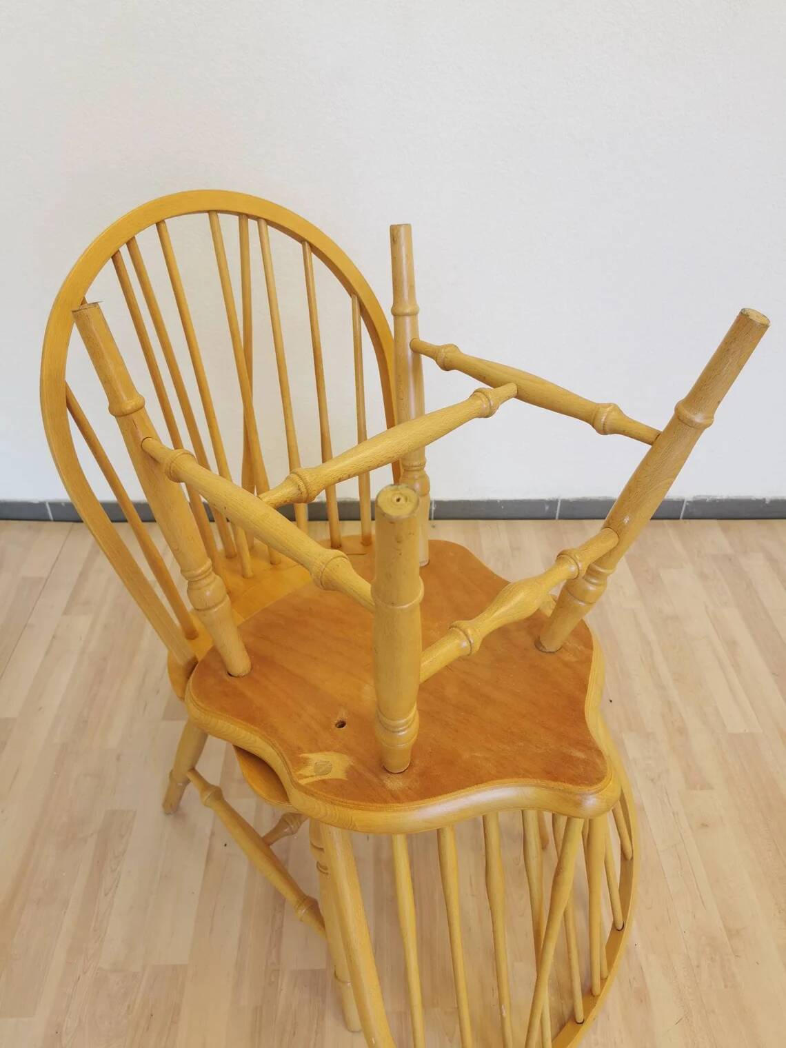 Vintage Windsor Style Dining Chair: Rustic Farmhouse Kitchen