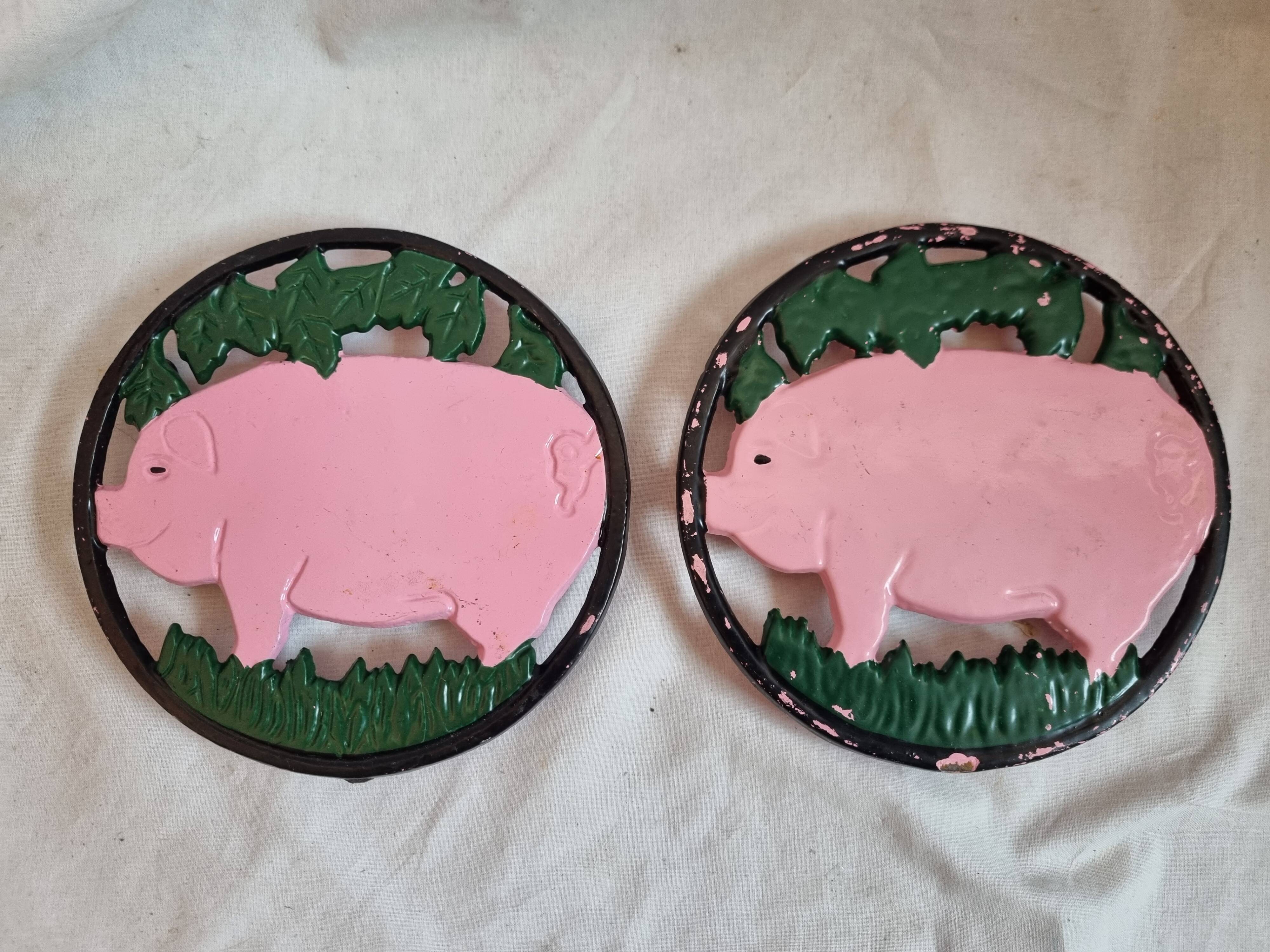 Cast iron underside, pink pig