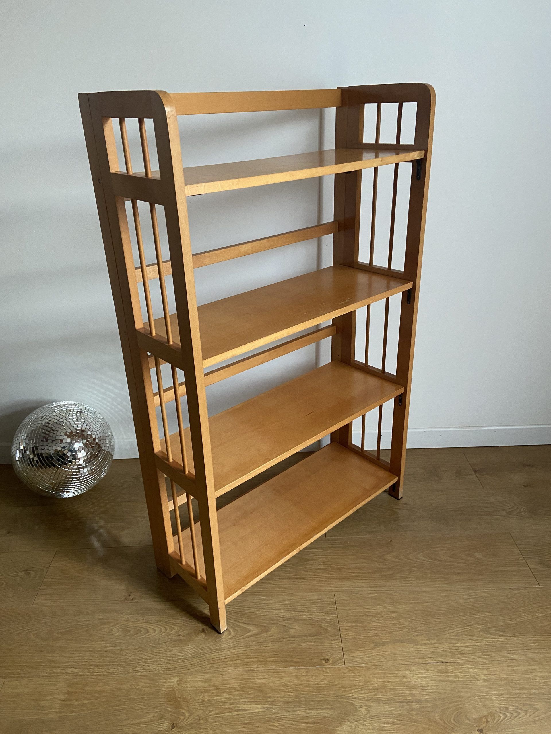 Folding bookseller shelf 70s