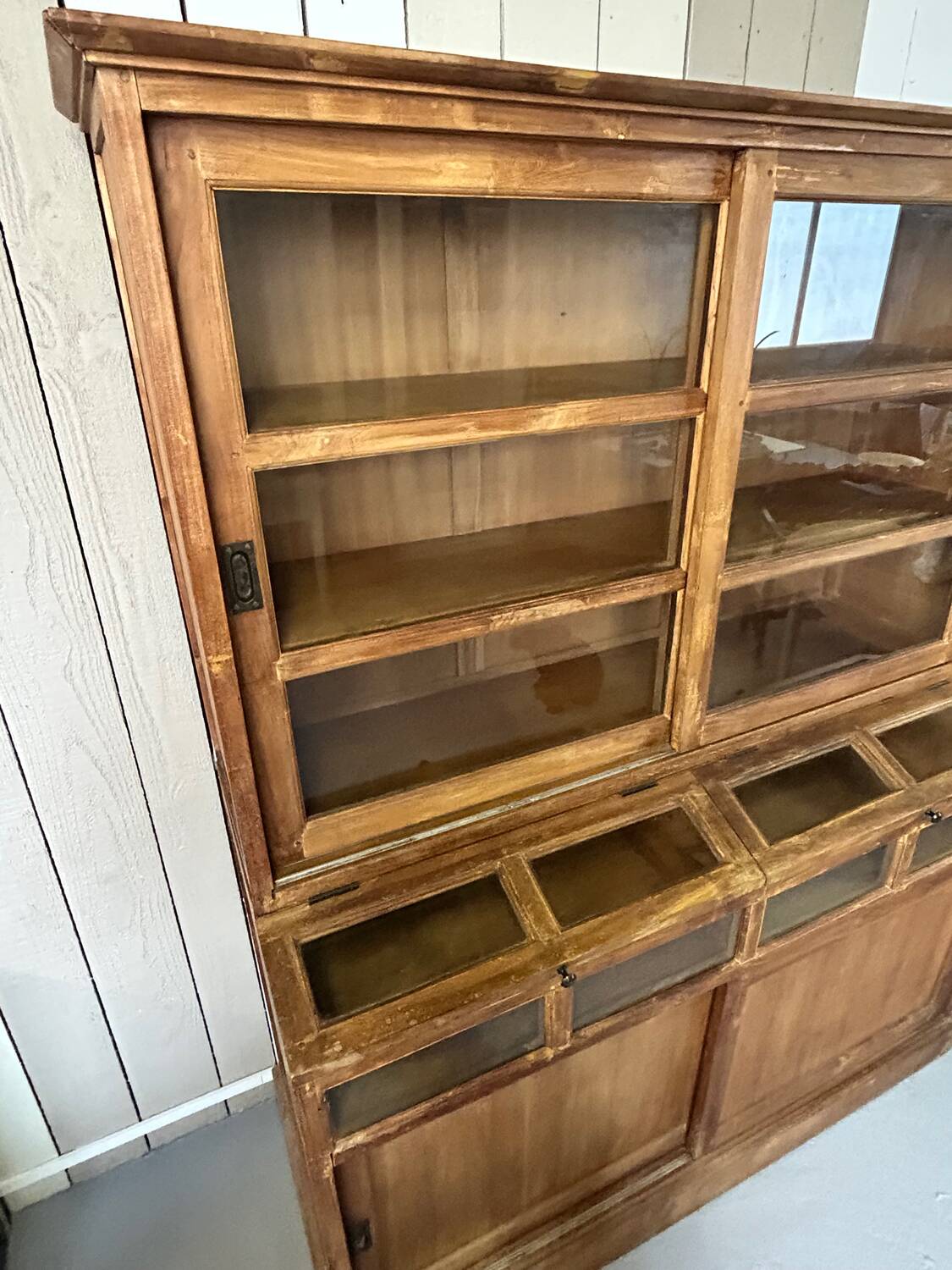 Large antique glass-fronted cabinet made of solid wood – Late 19th century
