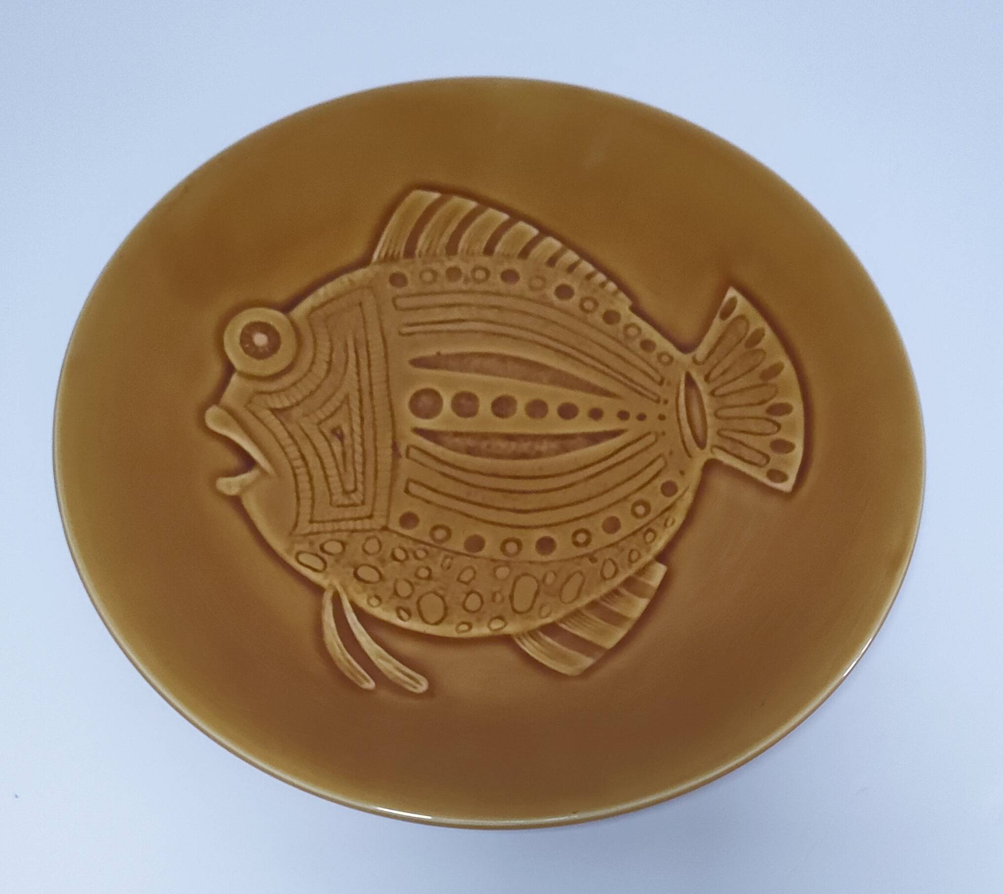 10 assiettes décor poisson par Robert Picault pour Longchamp